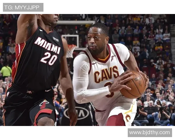 韦德精彩表现回顾骑士对阵公牛的经典时刻集锦