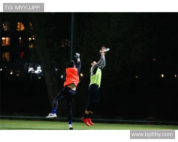 成都飞盘队整体压制战术解析与比赛表现的深度剖析