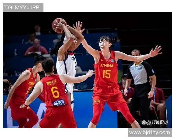 篮球明星背后的坚强女人她们是如何塑造孩子的篮球梦想与人生的